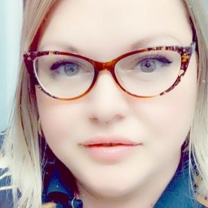 Meet your Posher, Frances